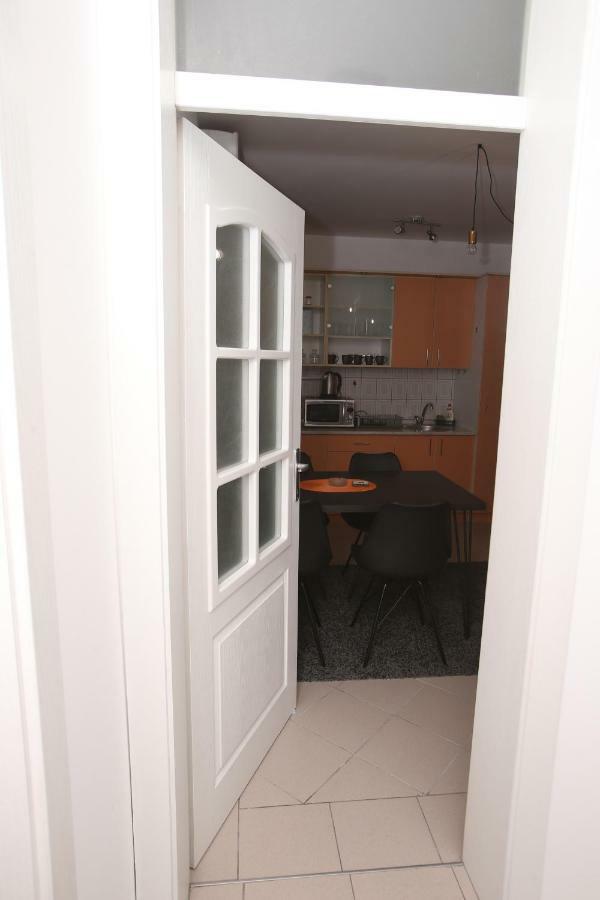 Fast Sleep & Go 2 Apartment Paraćin Exterior foto