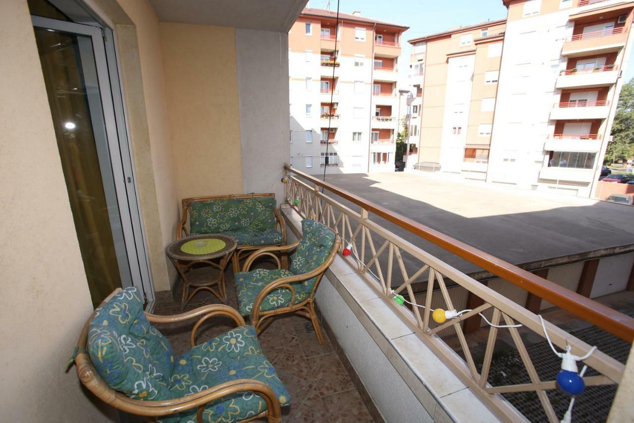 Fast Sleep & Go 2 Apartment Paraćin Exterior foto